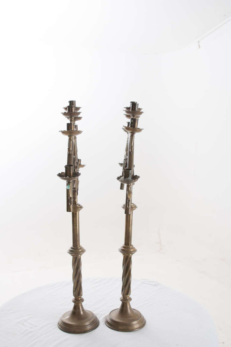 English Pair of 19th Century Brass Candlesticks 6