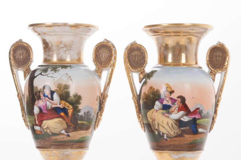 French 19th Century Empire Pair of Porcelain Urns In Good Condition In Baton Rouge, LA