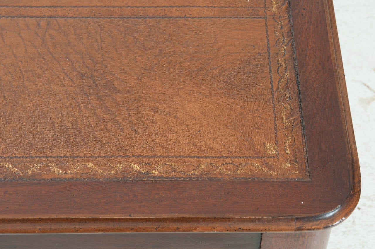 English 19th Century Mahogany and Leather Partner's Desk 5