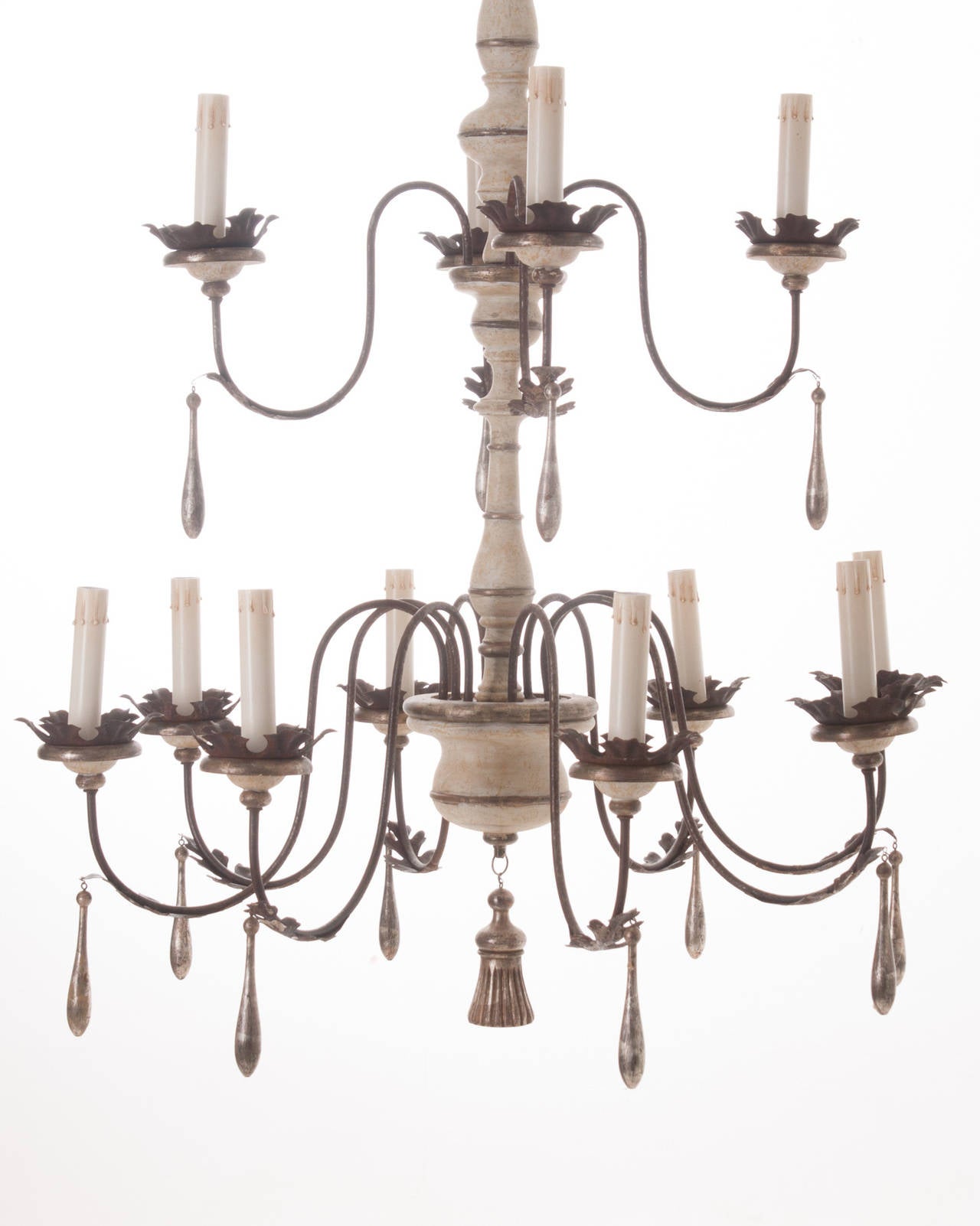 Contemporary Italian Reproduction Painted 12 Light Chandelier