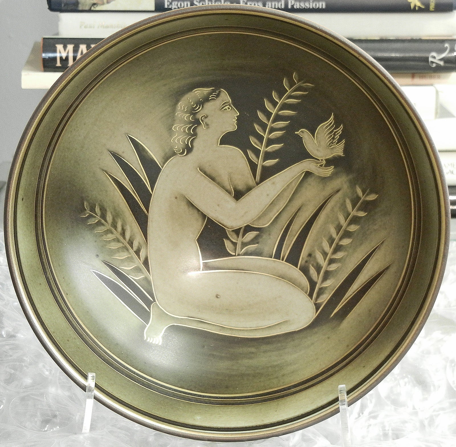 "Nude with Dove, " Rare Art Deco Bowl by Nylund for Rorstrand For Sale