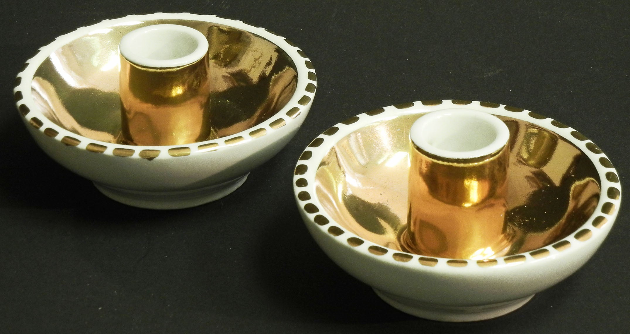 Raro par de candelabros de oro y blanco, Waylande Gregory