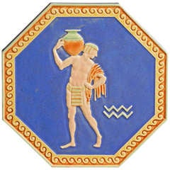 Große, seltene Art-Déco-Kachel mit nacktem männlichem „ägyptischem Wasserträger“