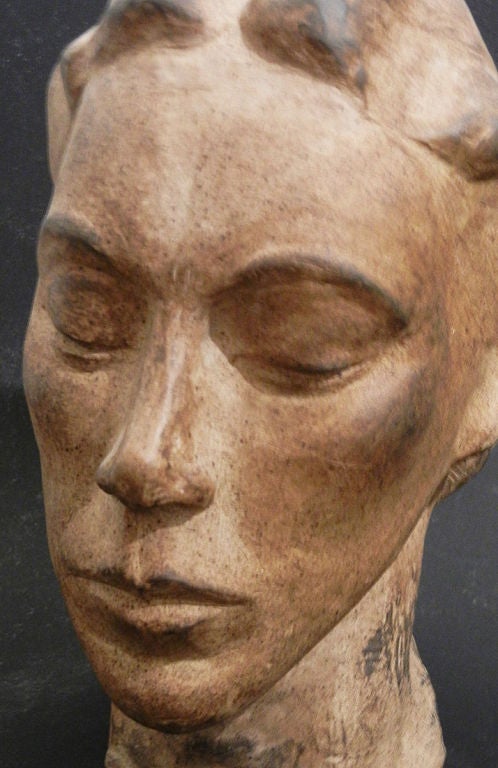 woman's head sculpture