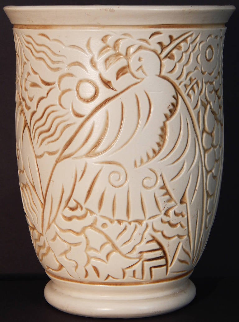 Art Déco Superbo vaso Art Deco con motivo di uccelli tropicali, George Condé per Mougin, Francia in vendita