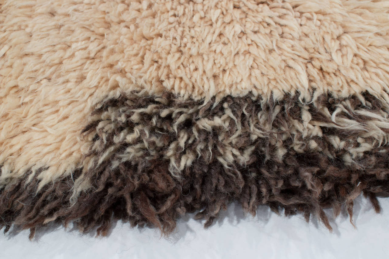 Vintage Moroccan rug with beautiful hand spun wool from the Atlas mountains.