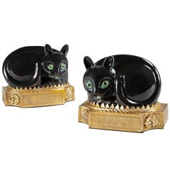 Antique A Pair of Late 19th Century Porcelain Cats