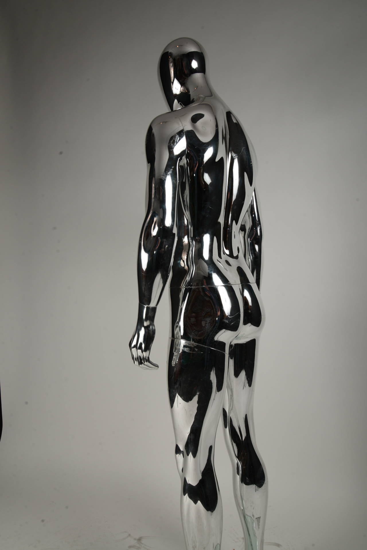 Silver Mannequin In Good Condition In Seattle, WA