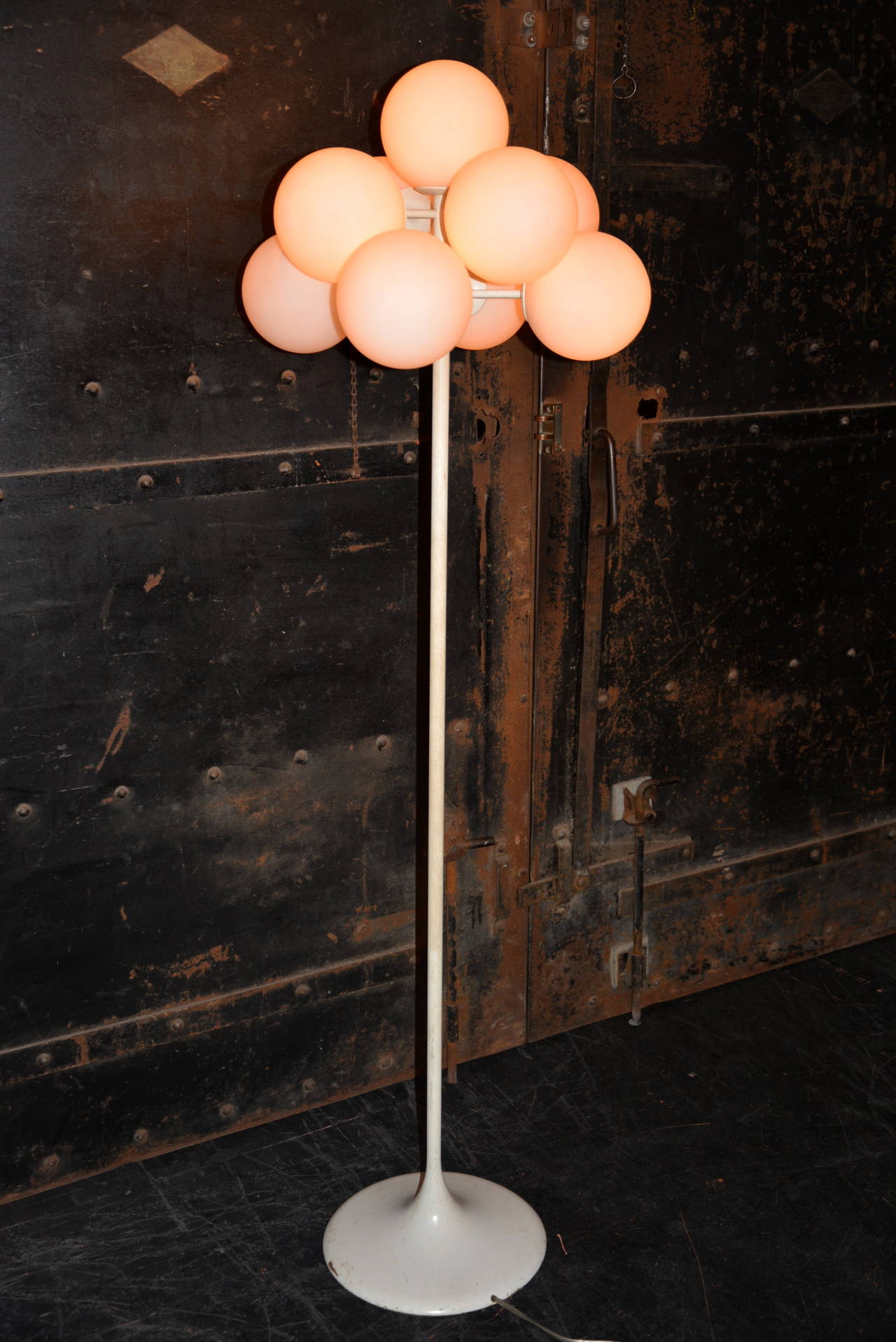 White Balloon Lamp In Good Condition In Seattle, WA