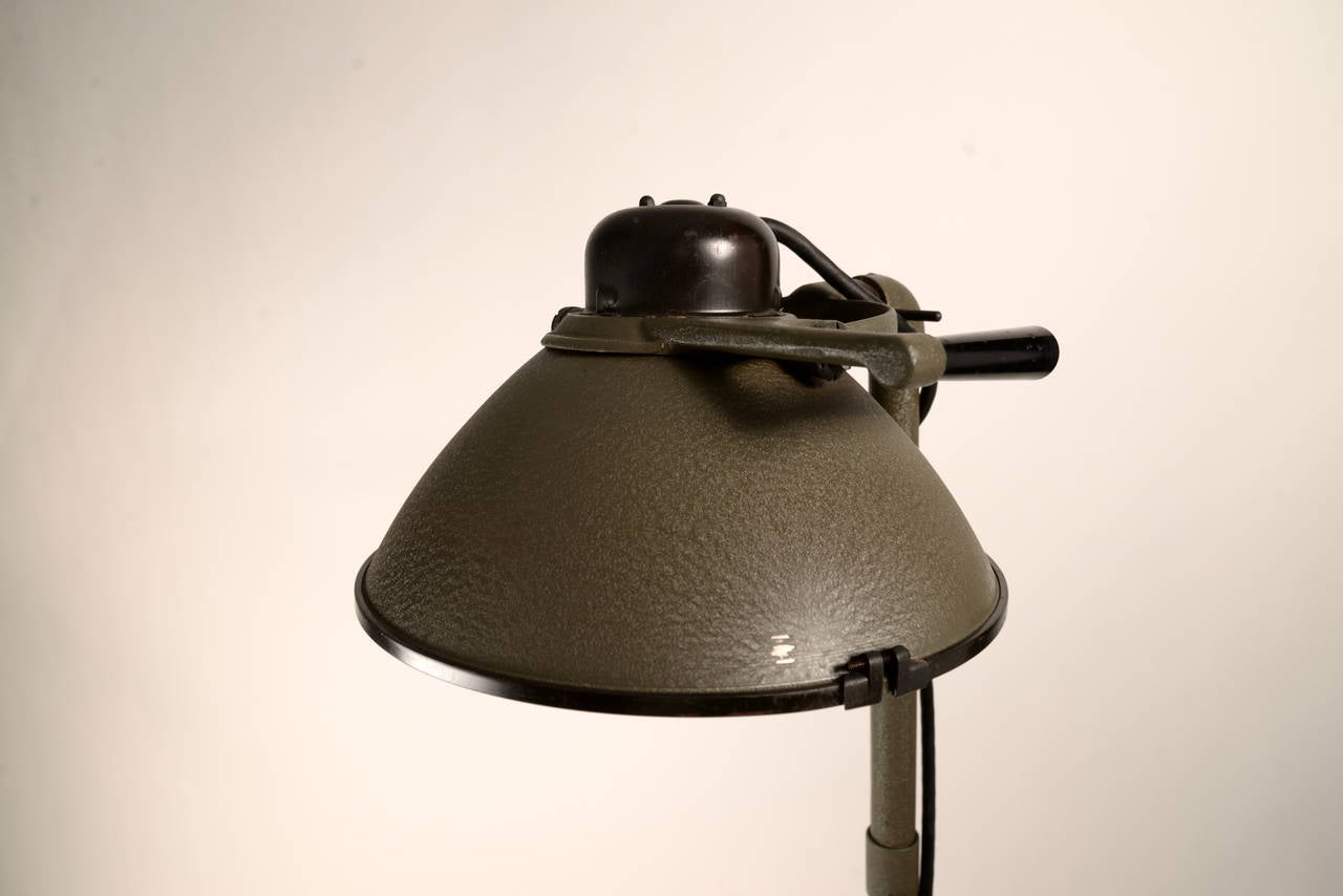 New old stock M-A-S-H-style field hospital light.