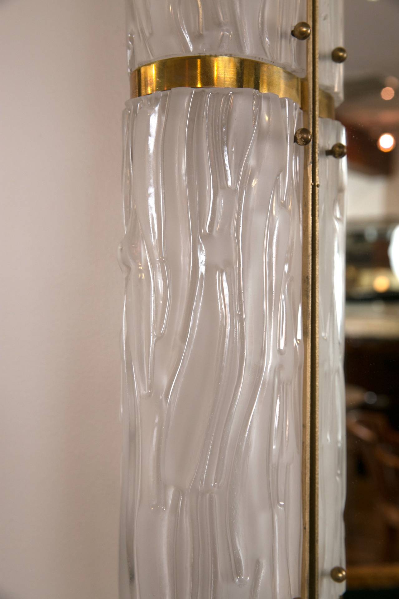 Chic Italian Murano Illuminated Mirror in the Style of Stilnovo In Excellent Condition In Westport, CT