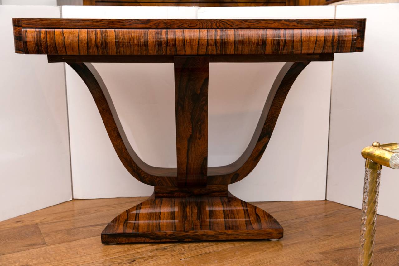 Pair of Striking French Art Deco Console Tables In Excellent Condition In Westport, CT