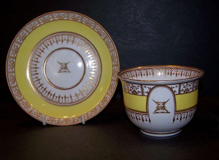 A 19th Century Worcester Breakfast Cup with Leopard Crest