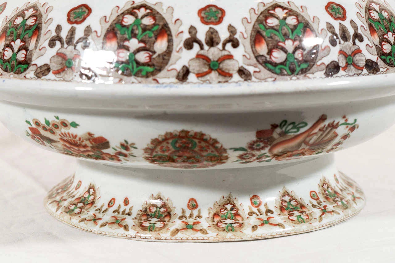 Qing Paire de soupières en porcelaine anciennes anglaises fabriquées vers 1840