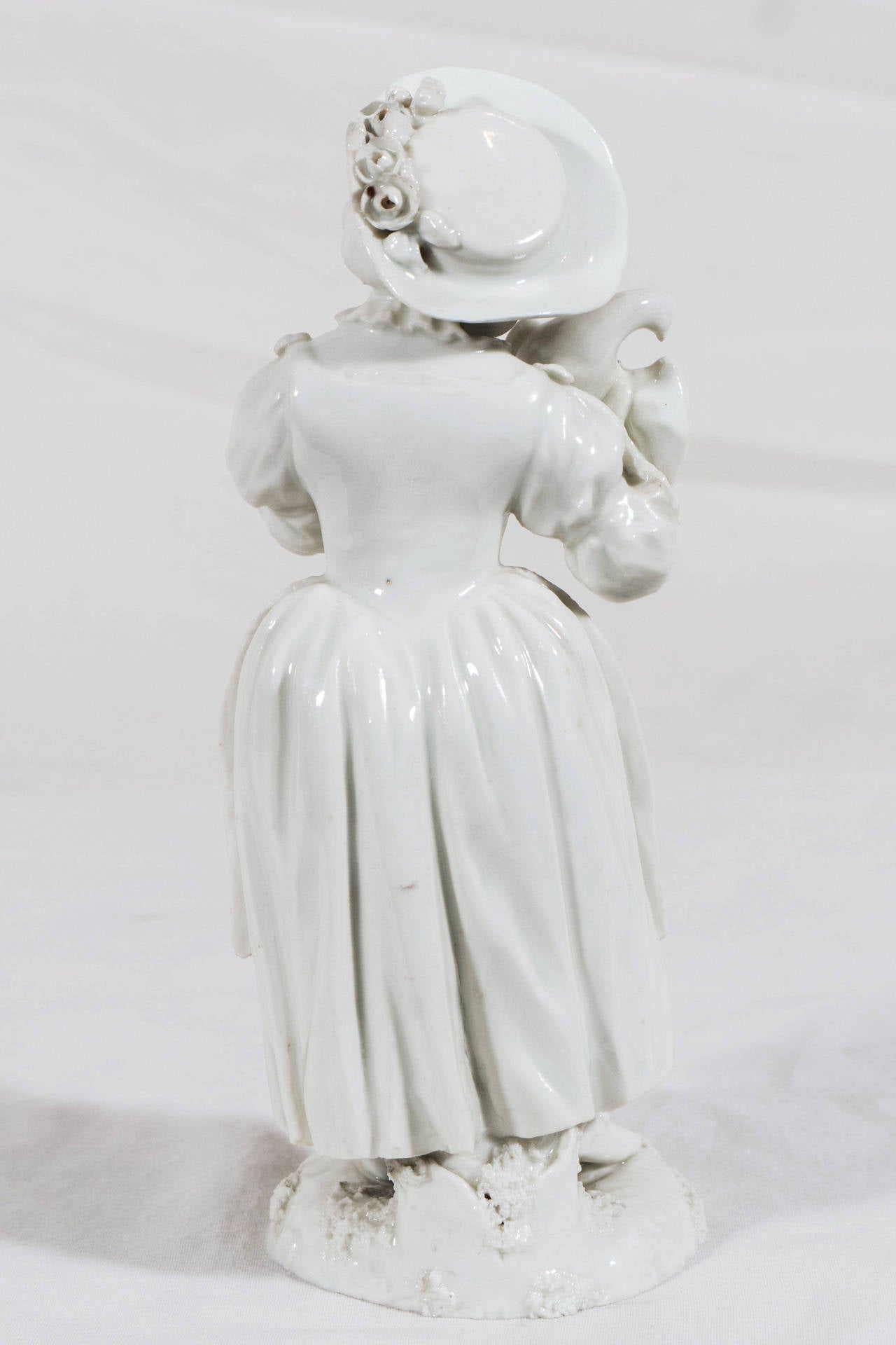 18th Century Frankenthal Porcelain Figure Young Girl Holding a Dove In Excellent Condition In Katonah, NY