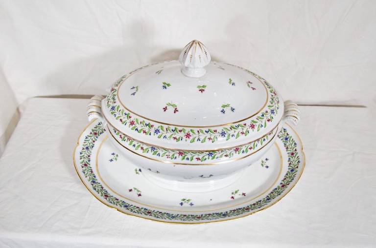 Neoclassical Antique French Porcelain Soup Tureen 18th Century Made circa 1790 For Sale