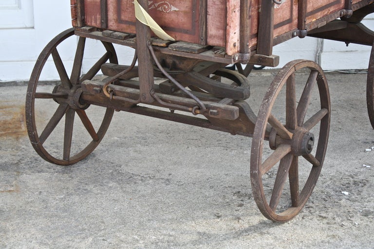 Pennsylvanian Child's Goat Wagon / Bar Cart In Good Condition In Woodbury, CT