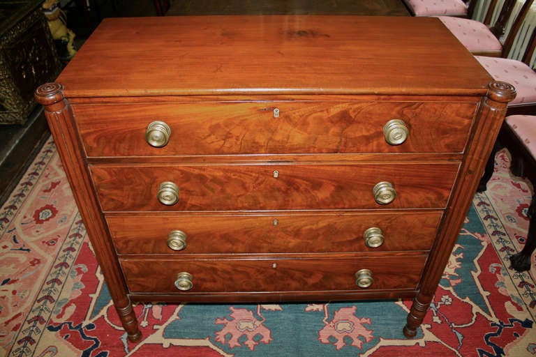 Salem Massachusetts Late Federal Period Chest of Drawers In Good Condition In Woodbury, CT