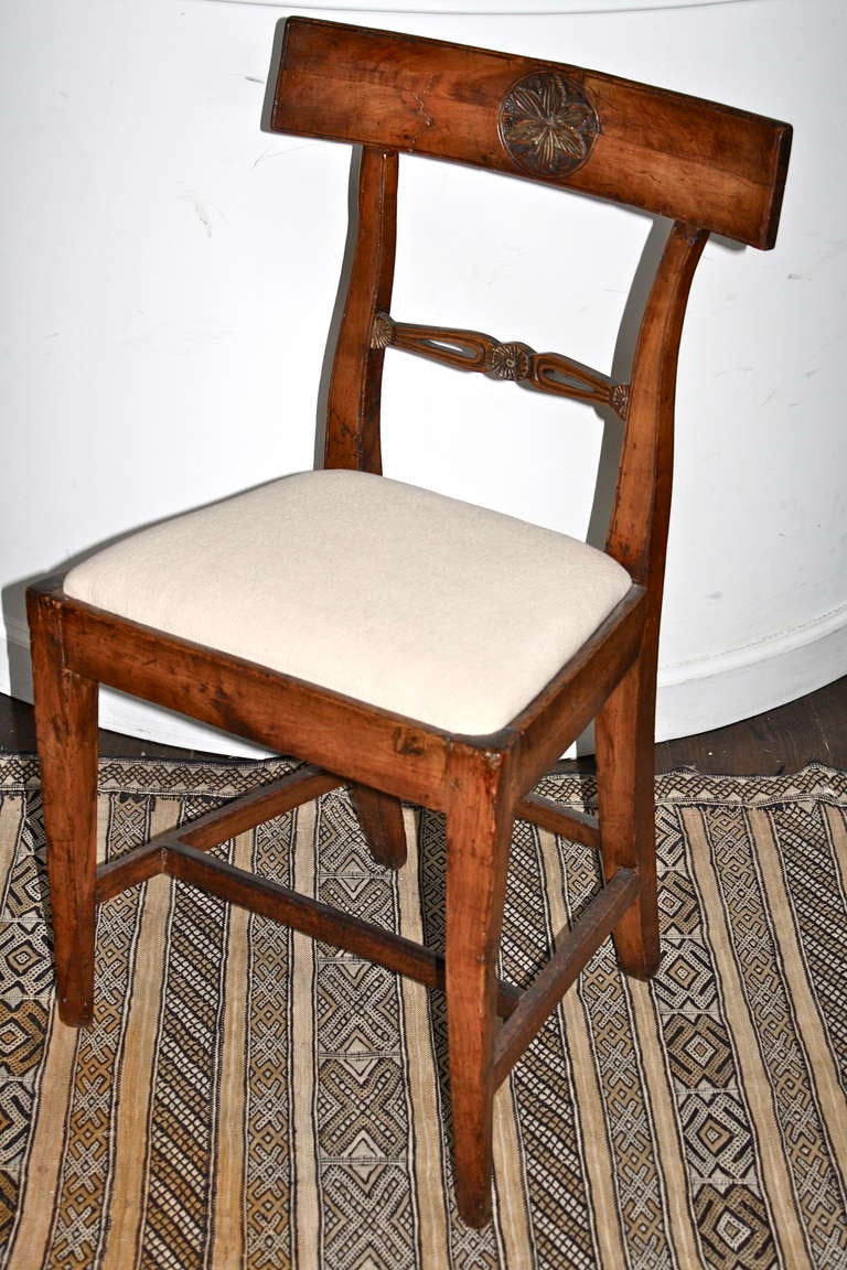 Italian Neoclassical Phiale Side Chair In Good Condition In Woodbury, CT