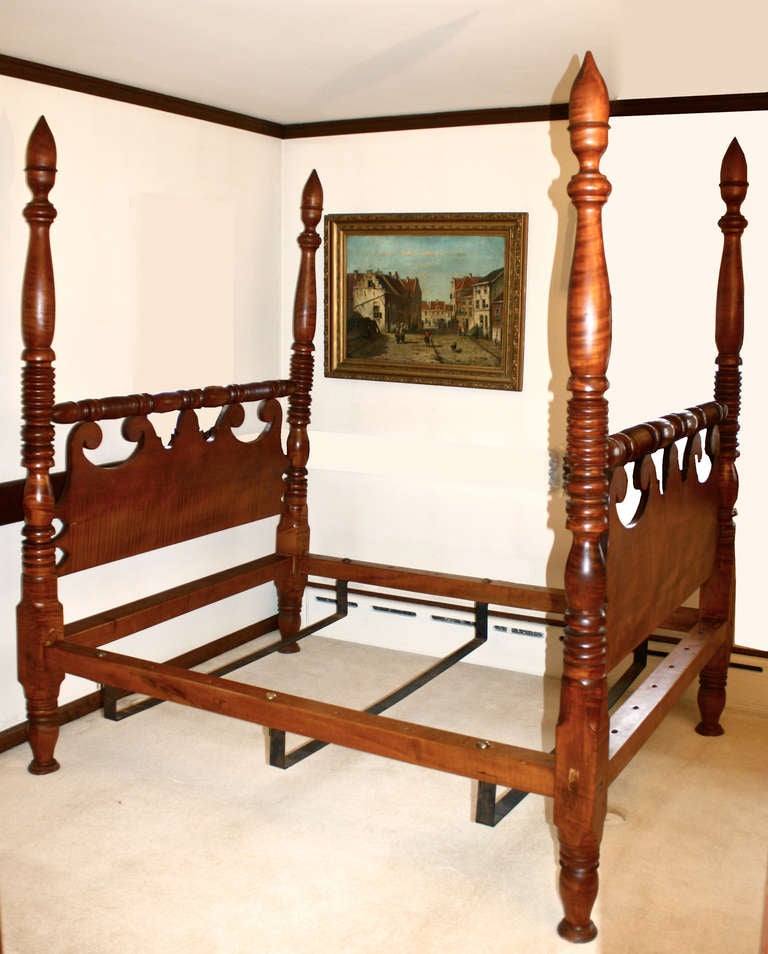 Sheraton Tiger Maple Four Poster Bed For Sale at 1stdibs