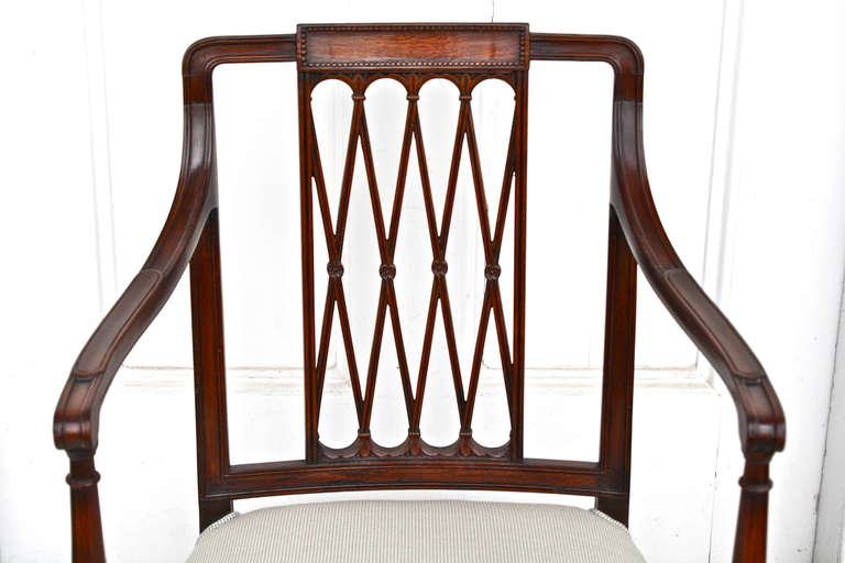 Set of 8 Sheraton Dining Chairs In Good Condition In Woodbury, CT