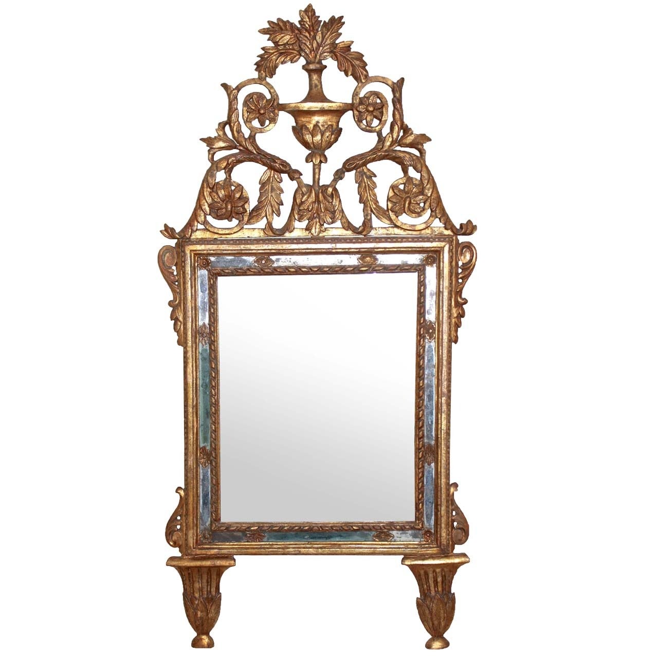 Italian Neoclassical Carved Giltwood Mirror For Sale