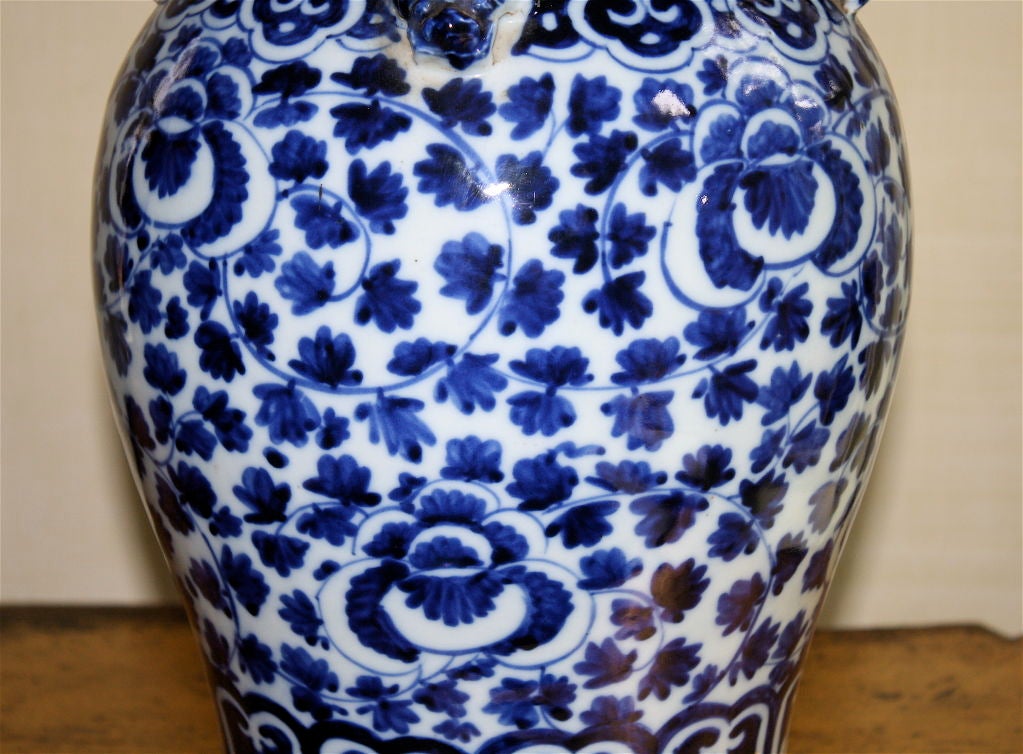 19th Century Chinese Export Blue & White Flowered Vine Baluster Jar