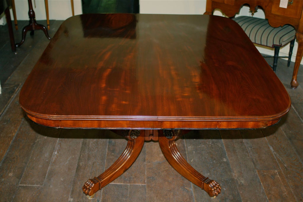 Turned Classical Period Mahogany Tilt-top Center or Breakfast Table