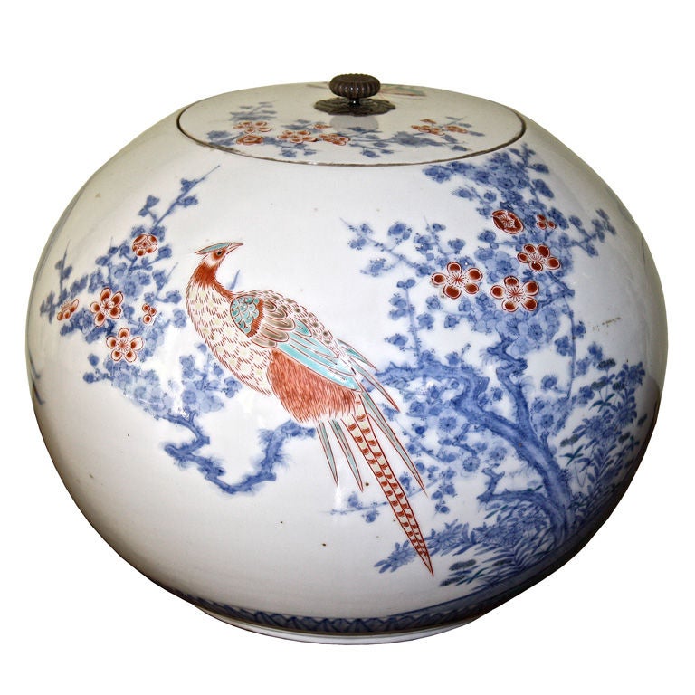 Japanese Porcelain Shonzui Mizusashi For Sale