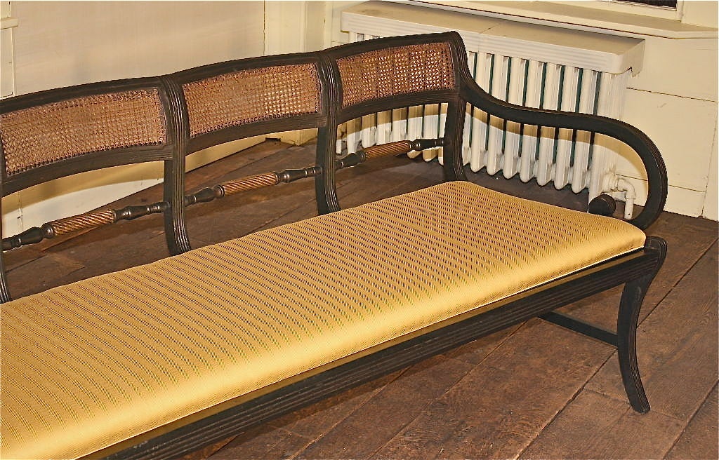 Maryland Federal Period Klismos Settee In Good Condition For Sale In Woodbury, CT
