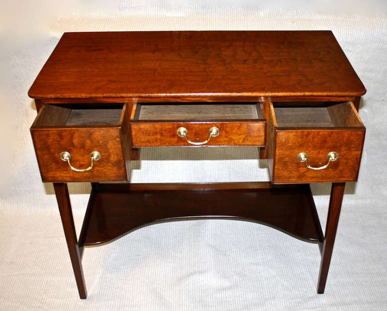 Georgian Plum Pudding Mahogany Console Table In Good Condition In Woodbury, CT