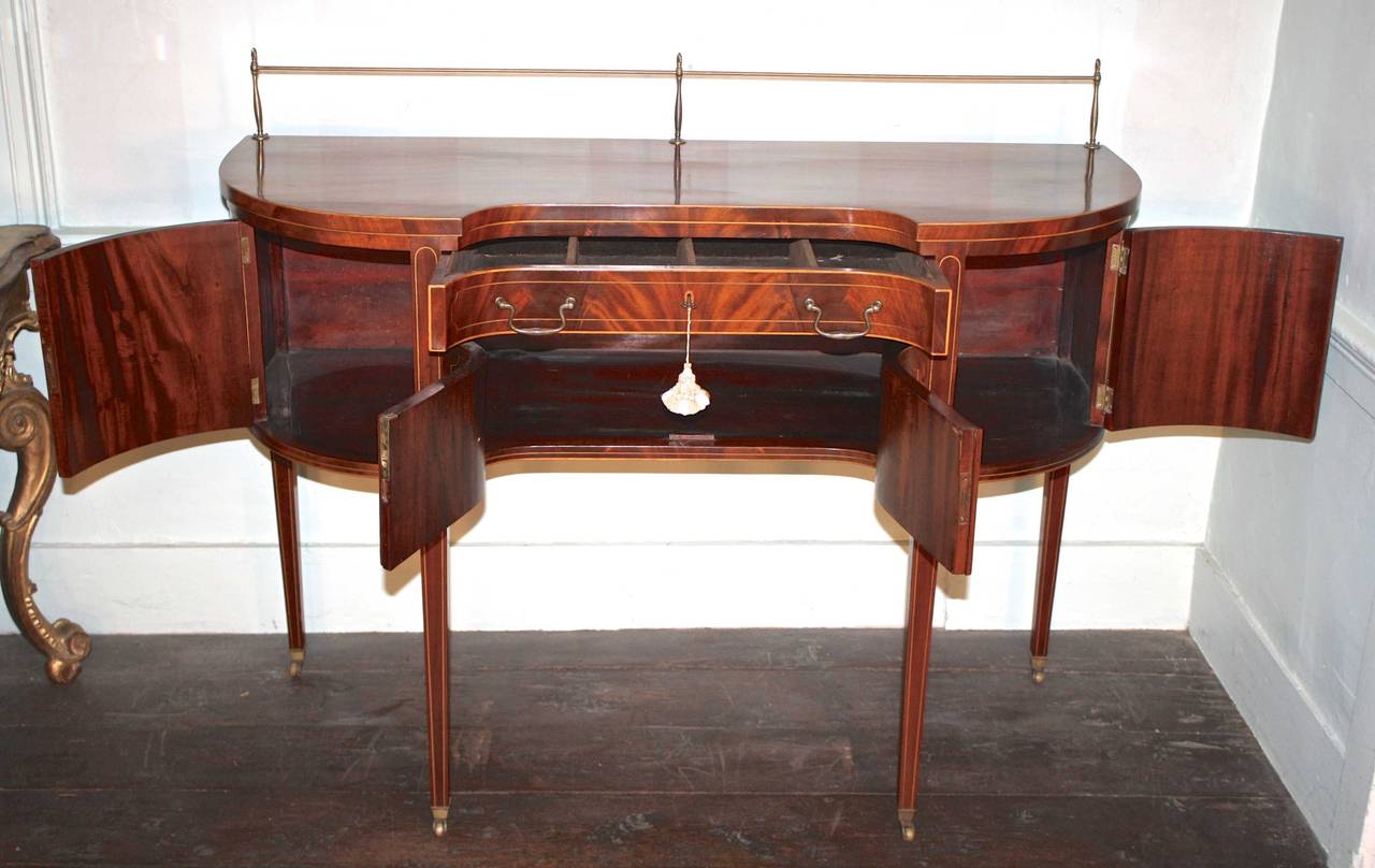 Hand-Crafted American Centennial Hepplewhite Sideboard For Sale