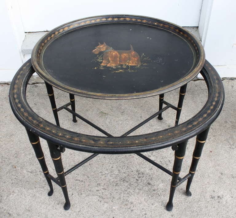 English Toleware Terrier Portrait Tray on Stand In Distressed Condition For Sale In Woodbury, CT