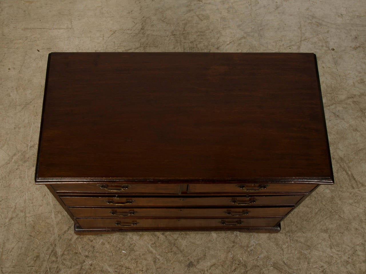 George III Period Mahogany Chest of Drawers, England circa 1830 In Excellent Condition In Houston, TX