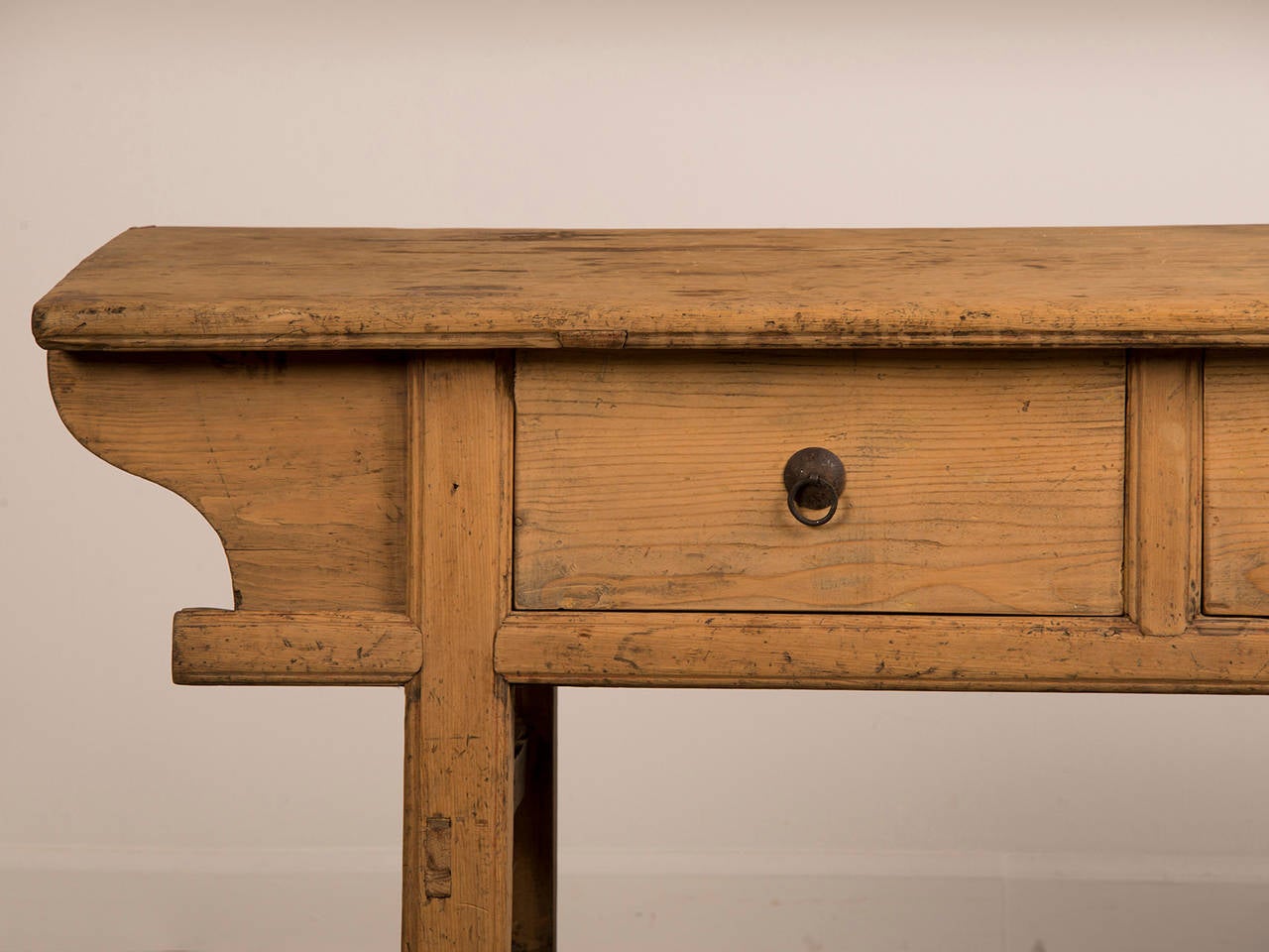 Striking Bleached Elm Serving Table, Kuang Hsu Period China circa 1875