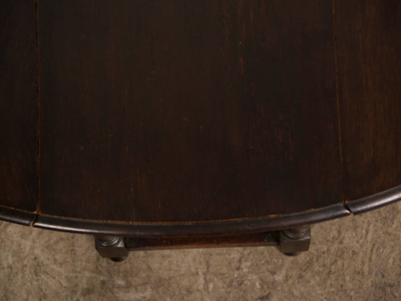 Oval Oak Dropleaf Table with Barley Twist Legs, England circa 1895 1