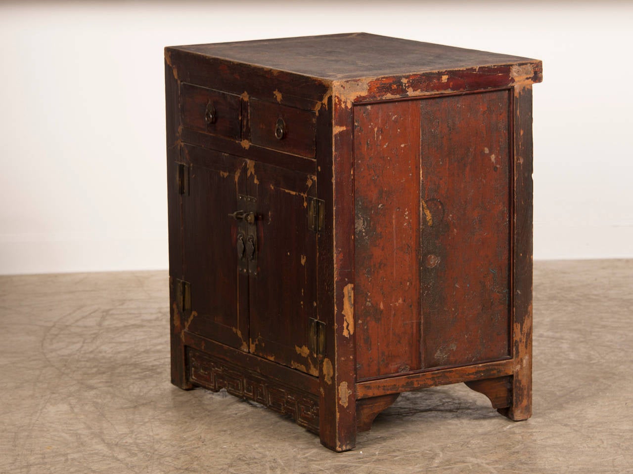 Late 19th Century Antique Chinese Cabinet Buffet, Original Lacquered Surface, circa 1875