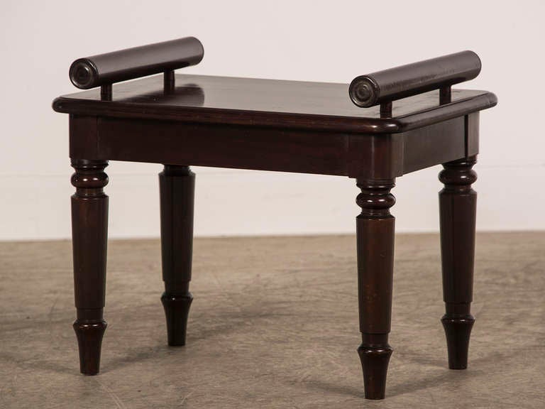 Receive our new selections direct from 1stdibs by email each week. Please click Follow Dealer below and see them first!

A Regency style antique English mahogany bench from the Edwardian period circa 1910. Please notice the amazingly contemporary