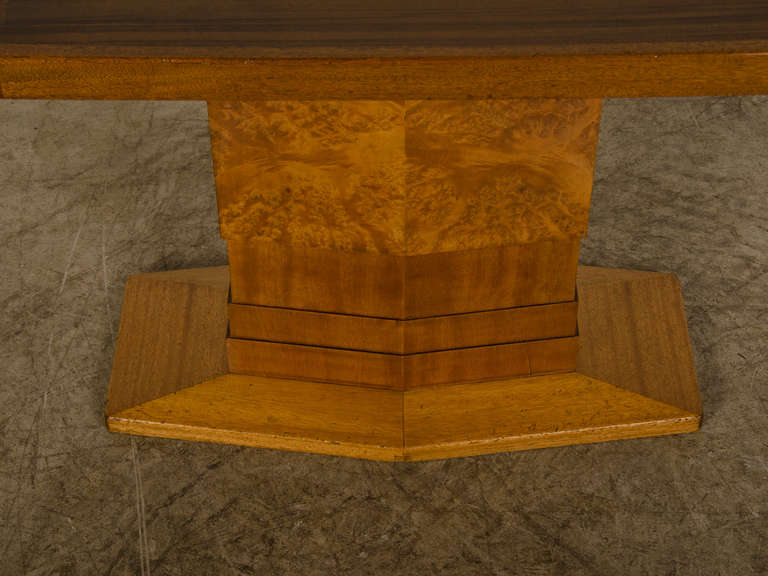 Art Deco Period Burl Walnut and Palisander Wood Pedestal Table, Italy circa 1930 3