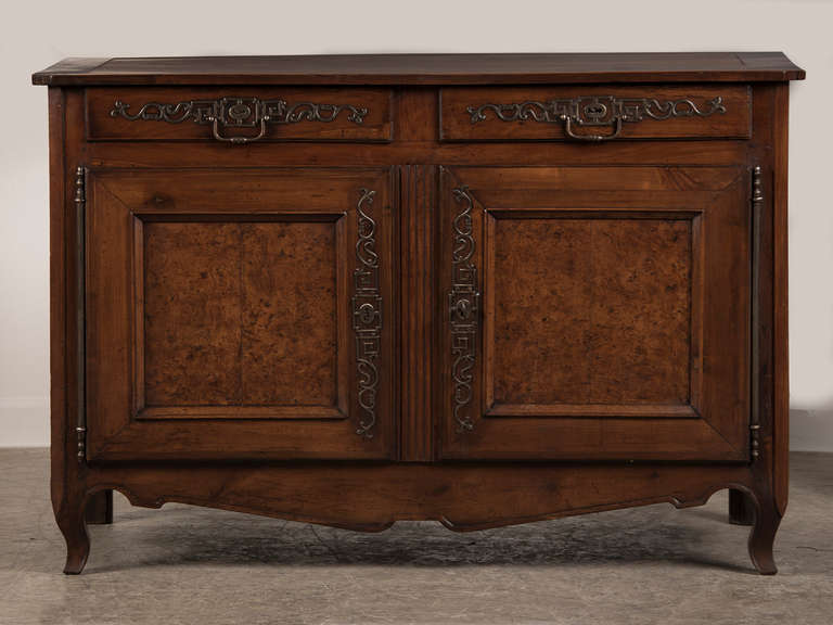 Louis XV Period Burl Walnut Buffet, Original Hardware, France c.1770