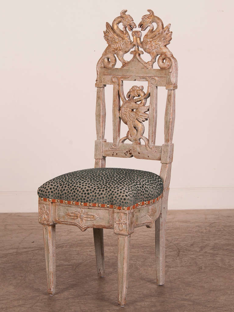 Italian Pair of Neoclassical Chairs with Gryphon Carving from Italy circa 1790, Painted and Gilded Finish