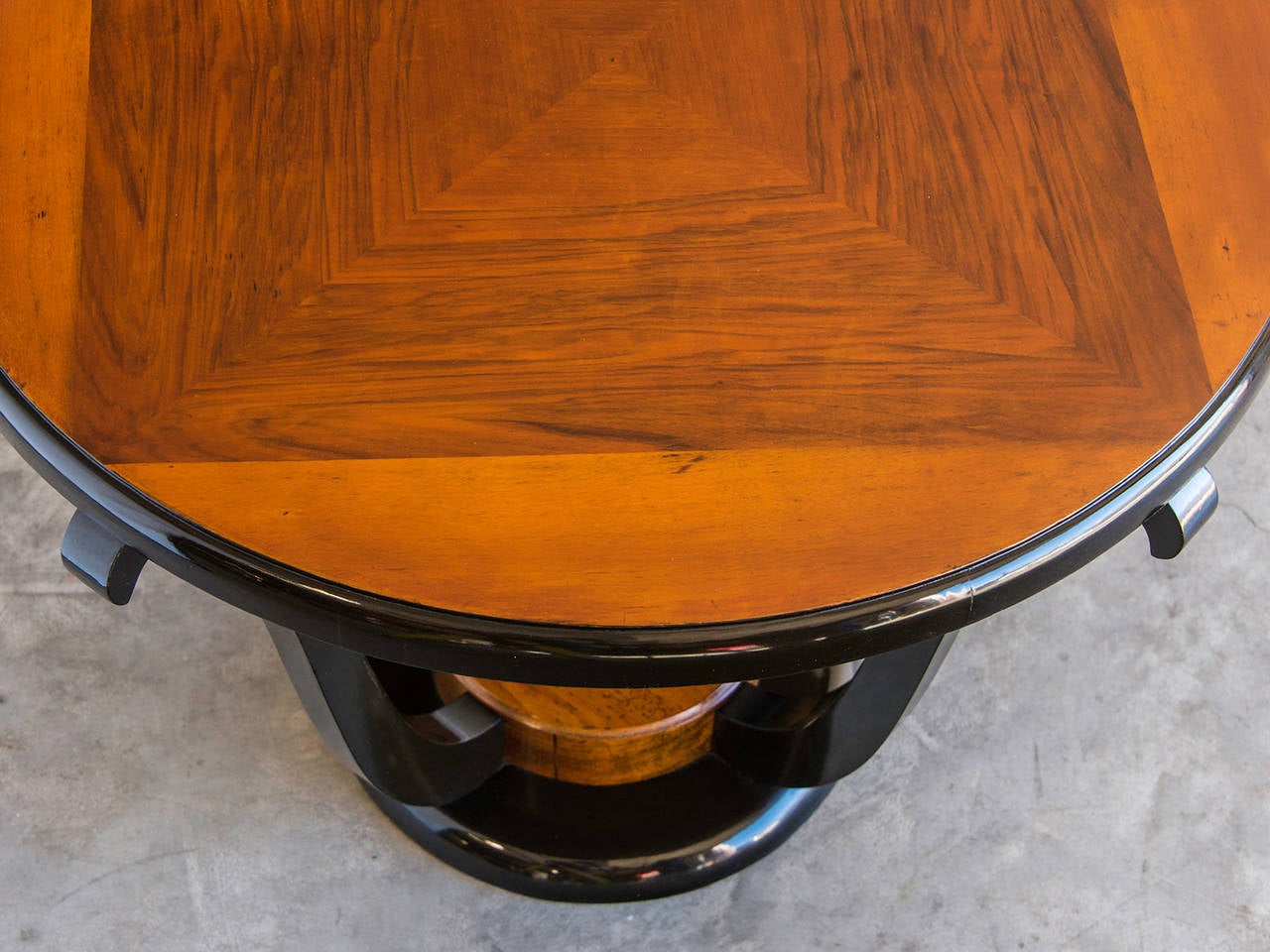 Vintage French Art Deco Period Burl Walnut, Ebonized Timber Table, circa 1930 In Excellent Condition In Houston, TX