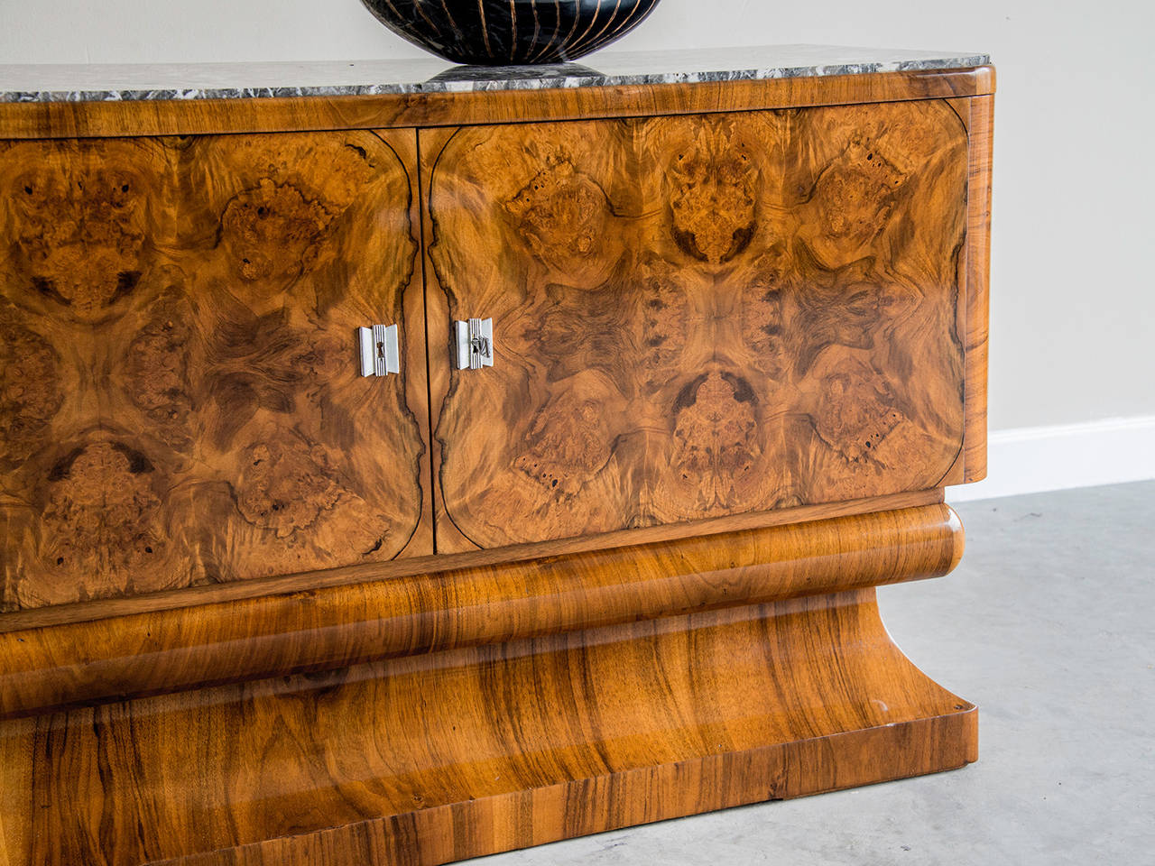 Art Deco Period Burl Walnut Buffet with Black Marble Top, France circa 1930 4