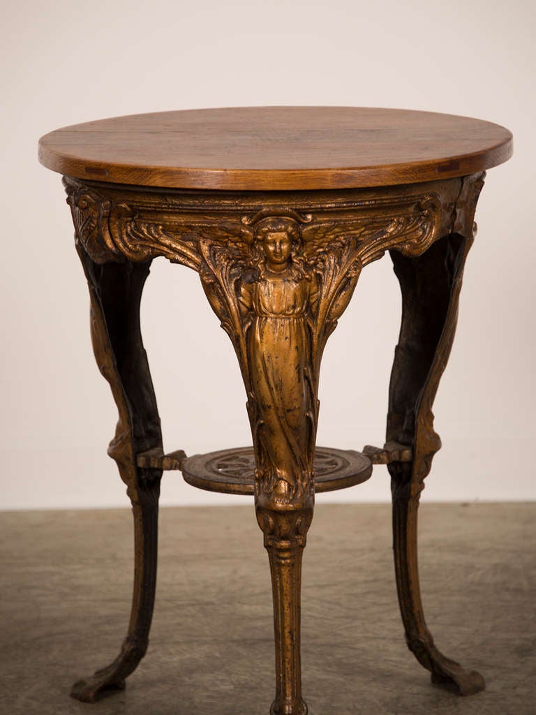 Antique French Belle Èpoque Three Legged Cast Iron Side Table circa 1895 In Excellent Condition In Houston, TX