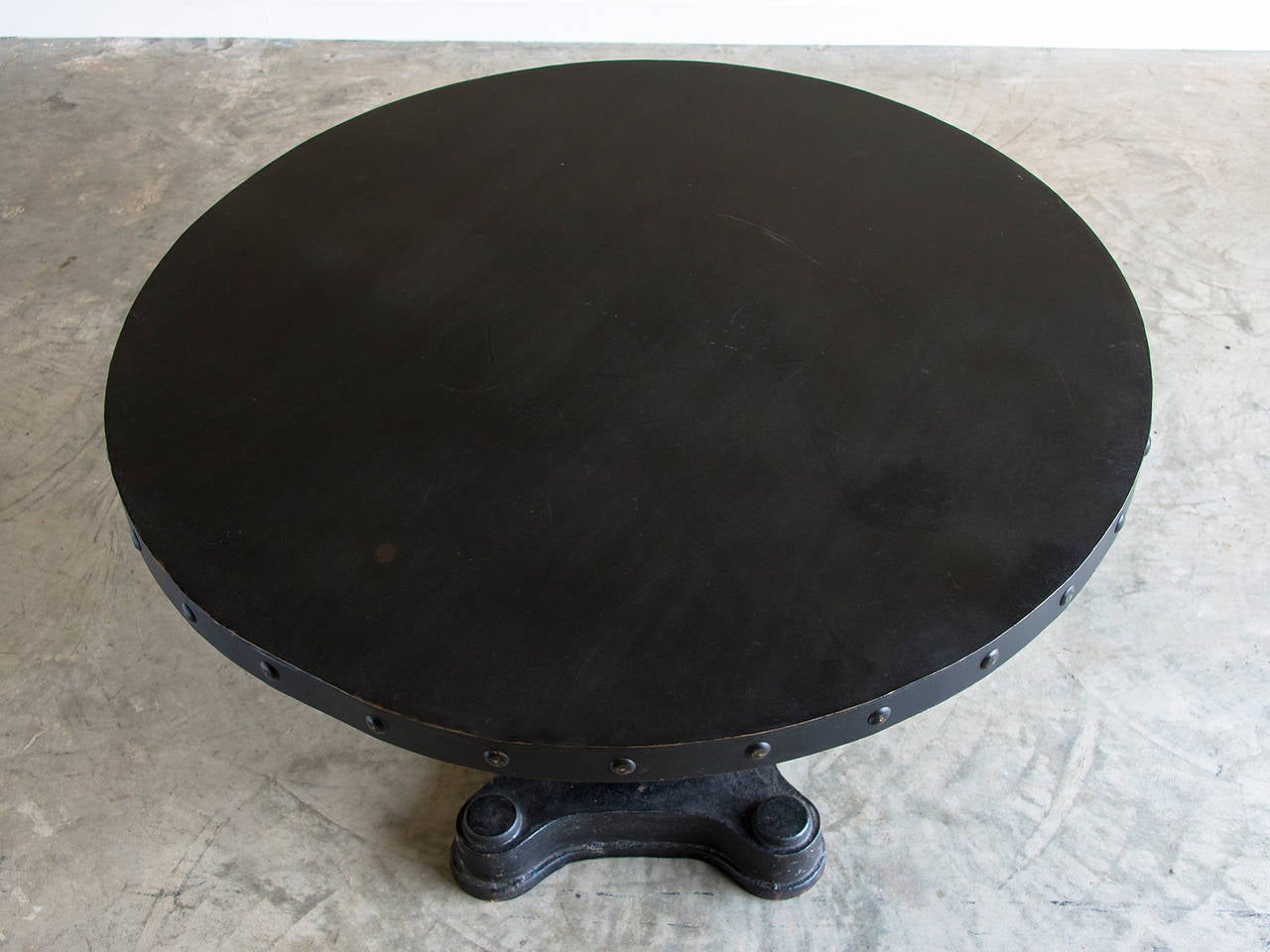 Vintage Round Industrial Iron and Steel Table, Holland, circa 1960 In Excellent Condition In Houston, TX