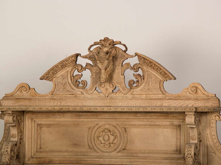 Antique French Henri II Style Carved, Weathered Oak Hunt Buffet circa 1885 In Excellent Condition In Houston, TX