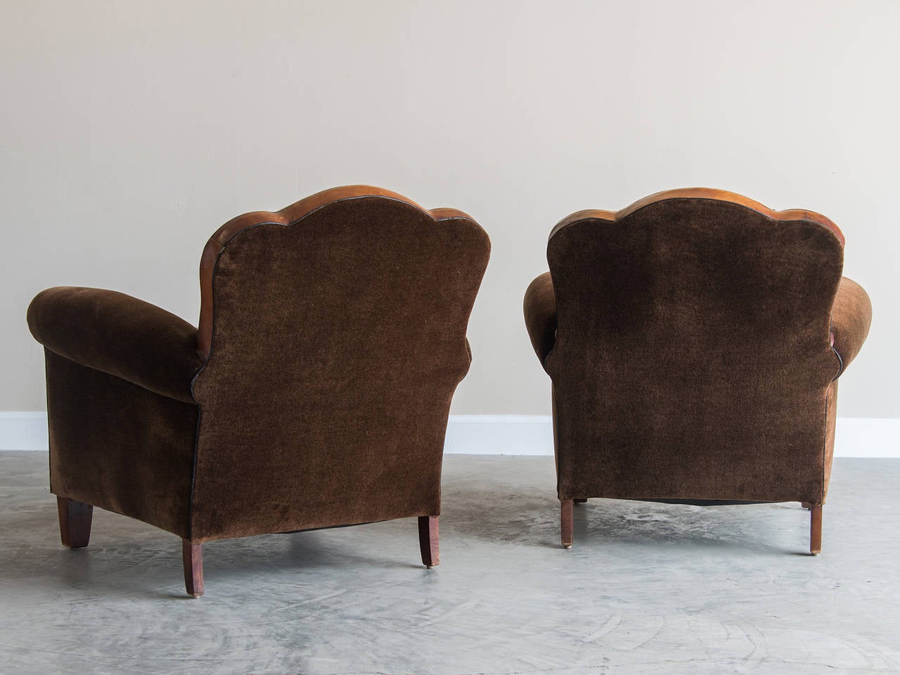 Mid-20th Century Pair of Art Deco Leather Armchairs, France, circa 1930