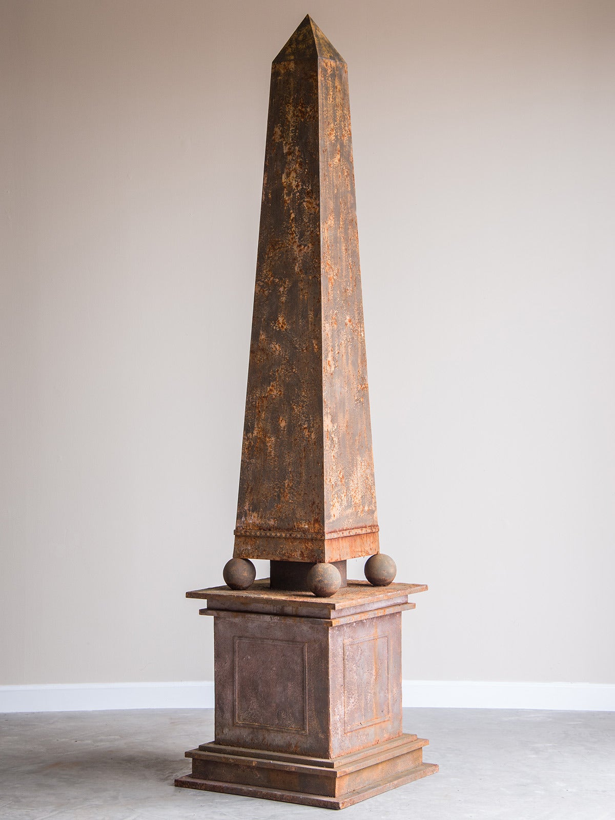 Mid-20th Century Pair of Enormous Vintage French Aged Metal Neoclassical Obelisks, circa 1950 For Sale