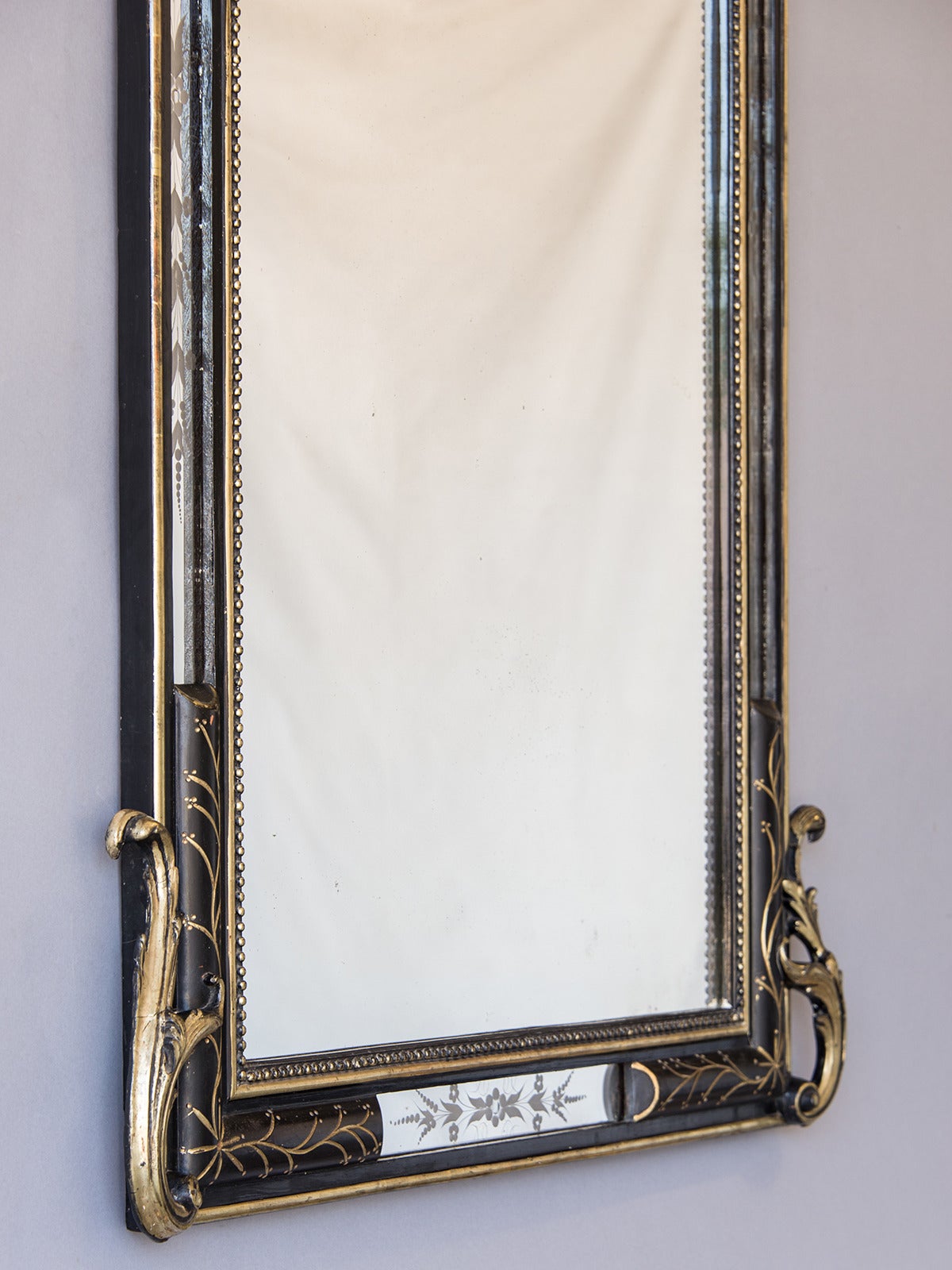 Antique French Napoleon III Ebonized and Gilded Mirror, circa 1875 In Excellent Condition In Houston, TX