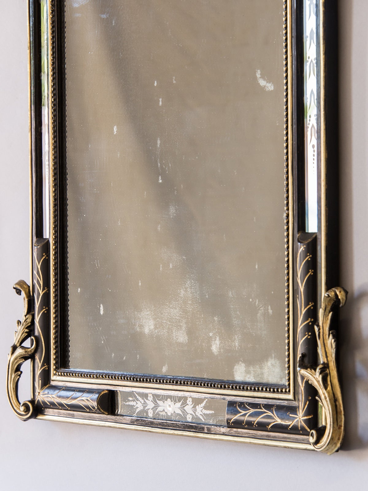 Antique French Napoleon III Ebonized and Gilded Mirror, circa 1875 1